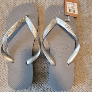 NWT silver haviana flip flops size 11